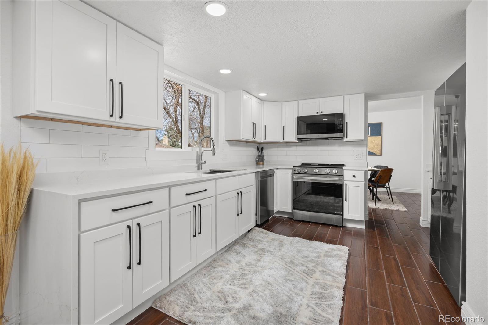 MLS Image #5 for 1607 s oakland street,aurora, Colorado
