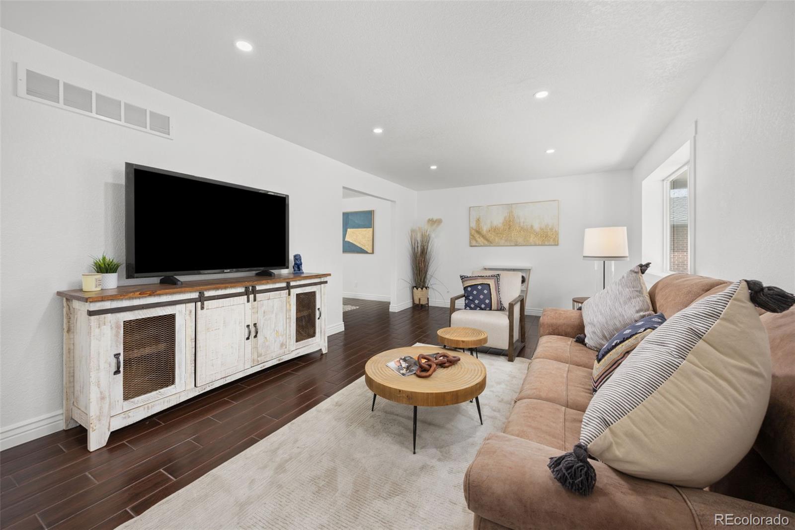 MLS Image #8 for 1607 s oakland street,aurora, Colorado