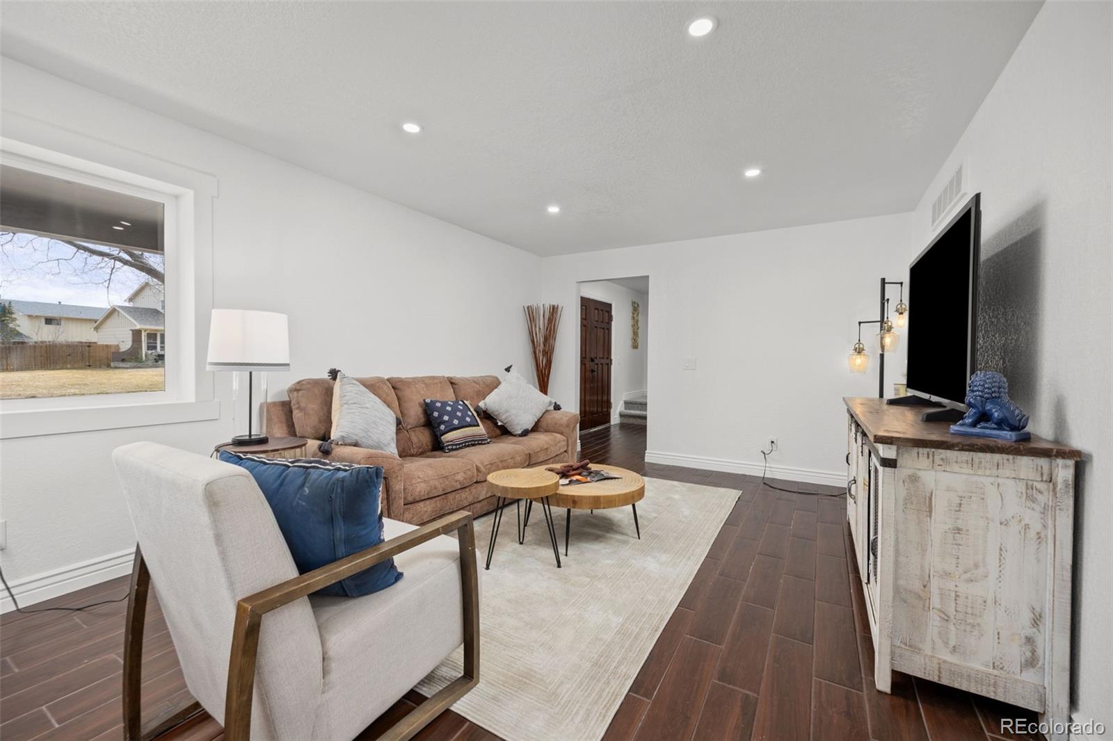 MLS Image #9 for 1607 s oakland street,aurora, Colorado