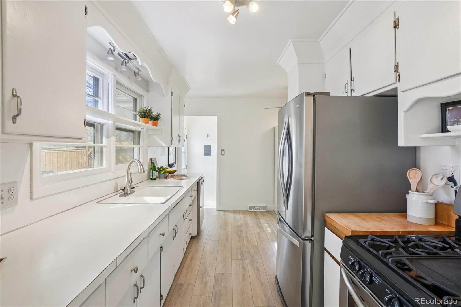 MLS Image #14 for 4983 s fox street,englewood, Colorado