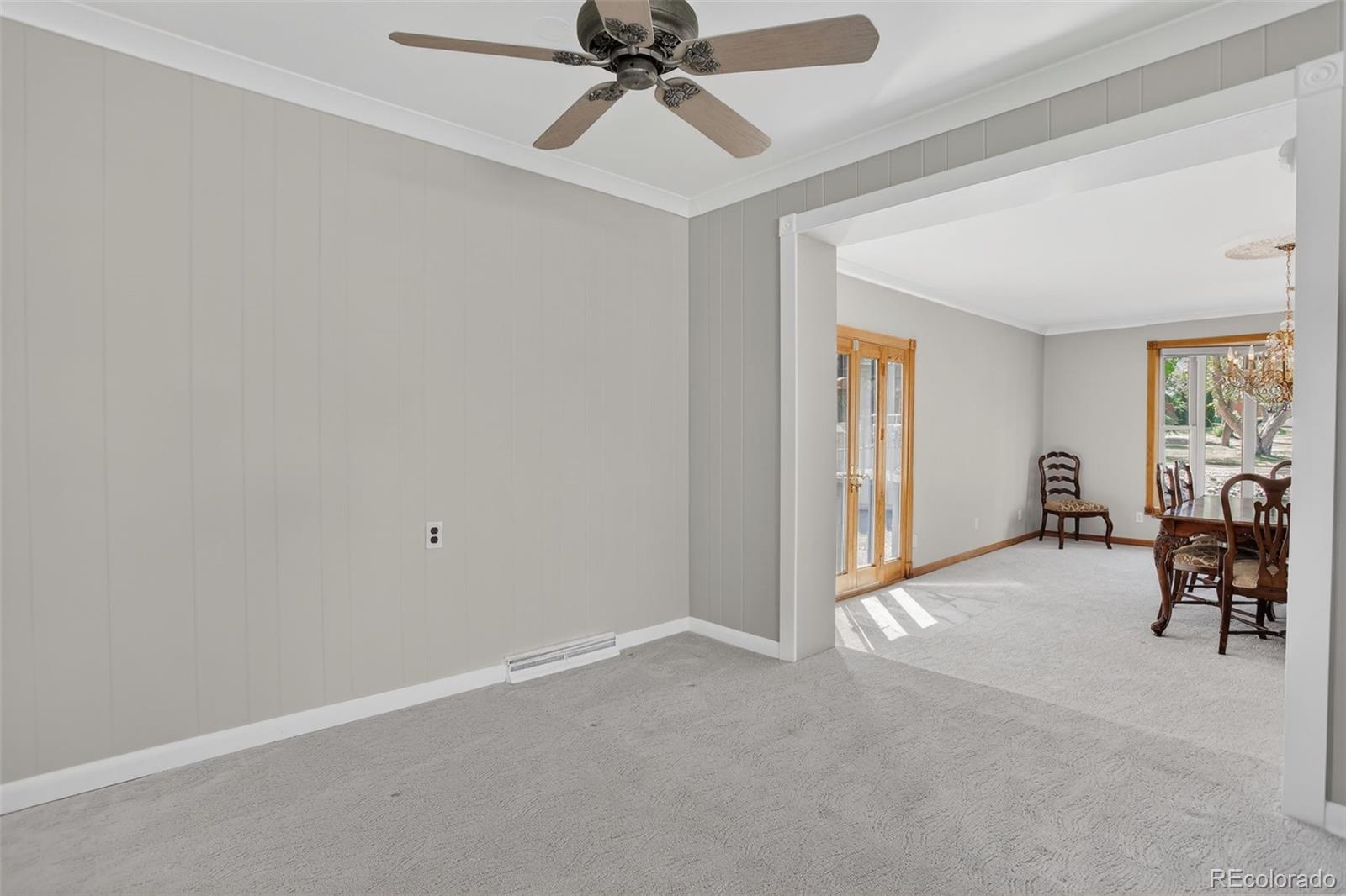 MLS Image #11 for 6106 s valleyview street,littleton, Colorado