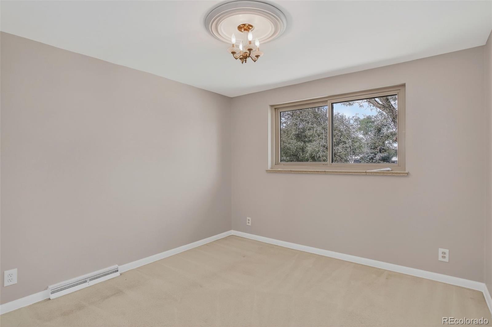 MLS Image #29 for 6106 s valleyview street,littleton, Colorado