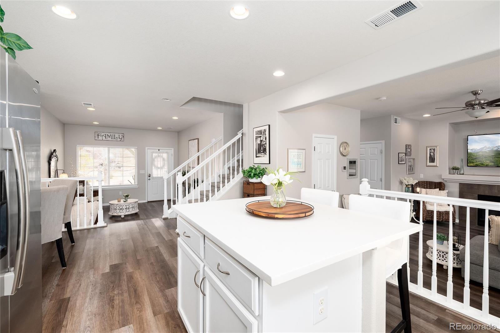 MLS Image #10 for 2087  coach house loop,castle rock, Colorado