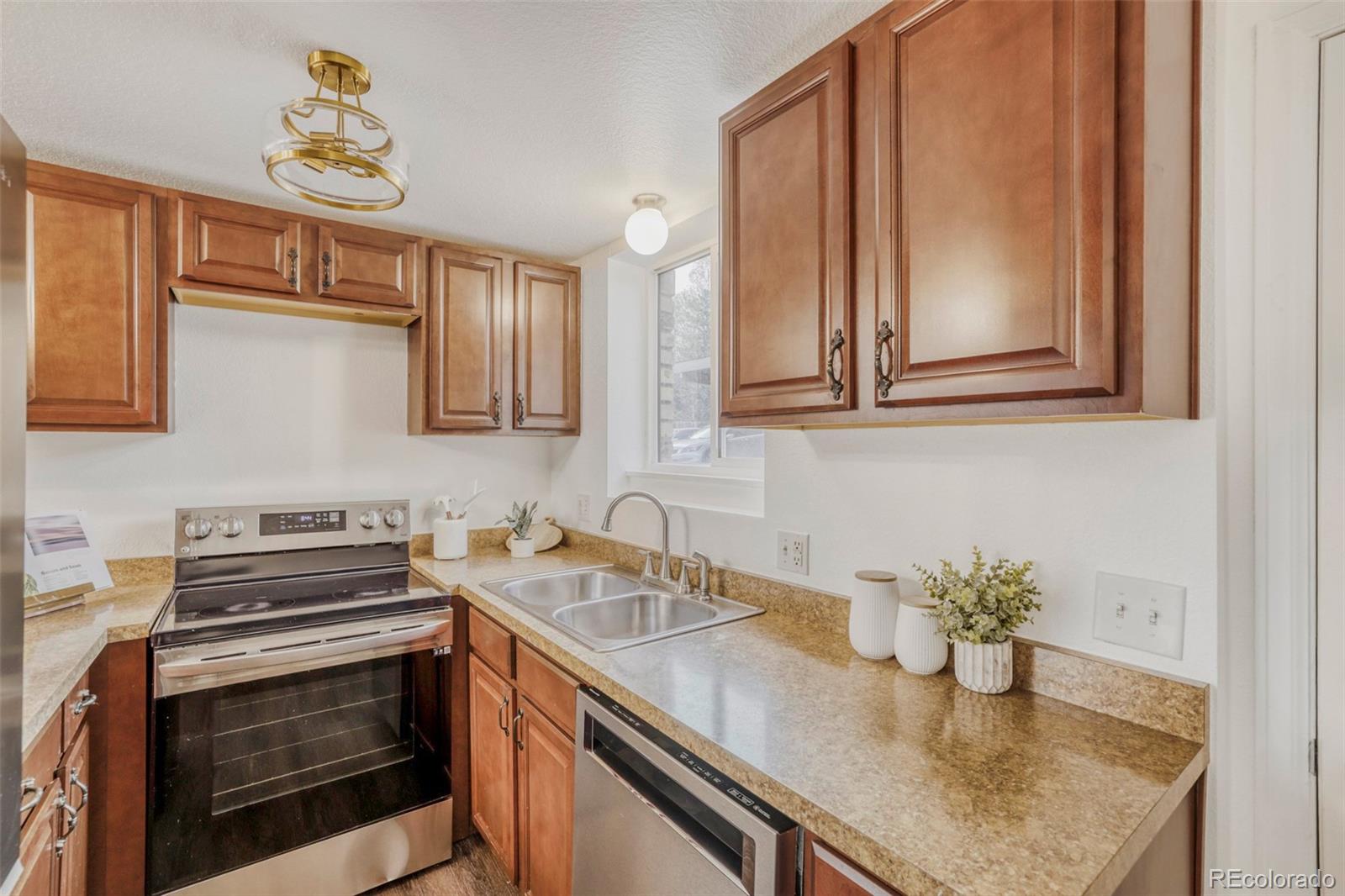 MLS Image #16 for 2190 s holly street 112,denver, Colorado