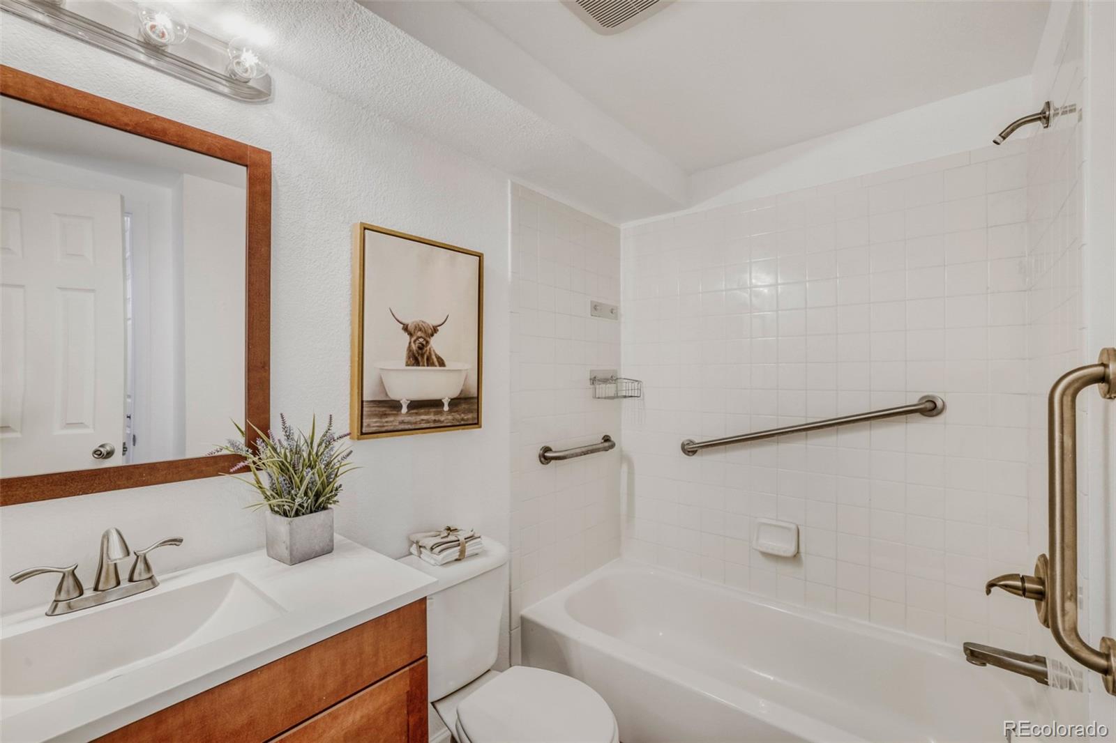 MLS Image #20 for 2190 s holly street 112,denver, Colorado