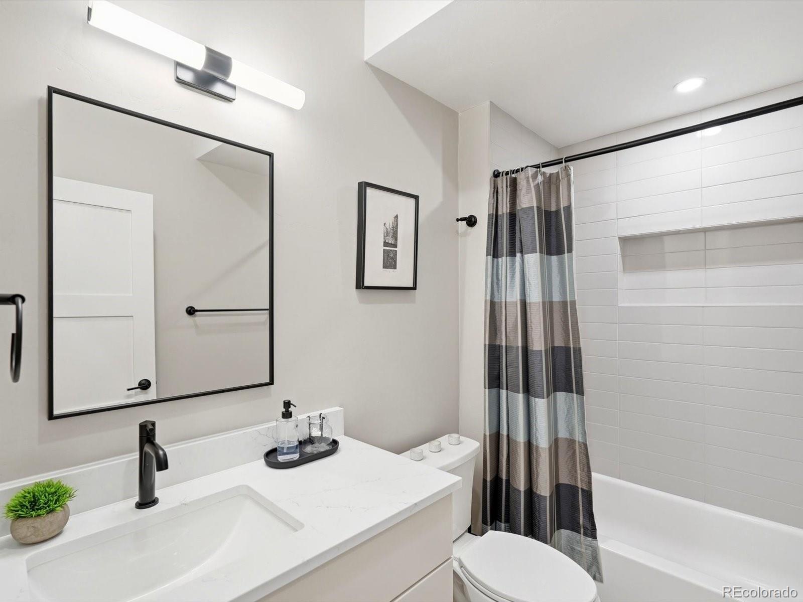 MLS Image #29 for 3280 w hayward place,denver, Colorado
