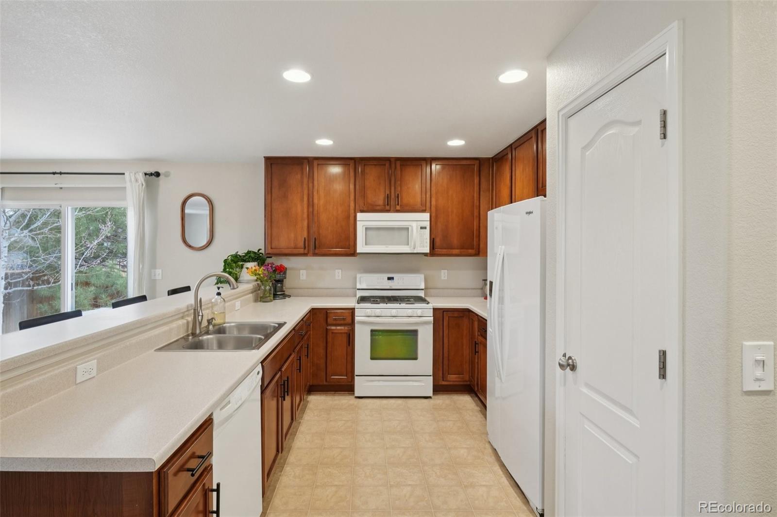MLS Image #8 for 316  shenandoah way,brighton, Colorado