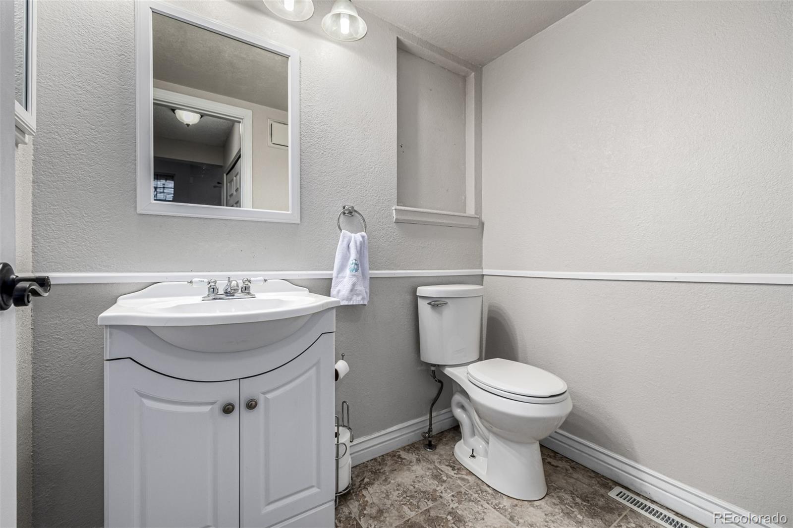 MLS Image #20 for 6158  zenobia court,arvada, Colorado