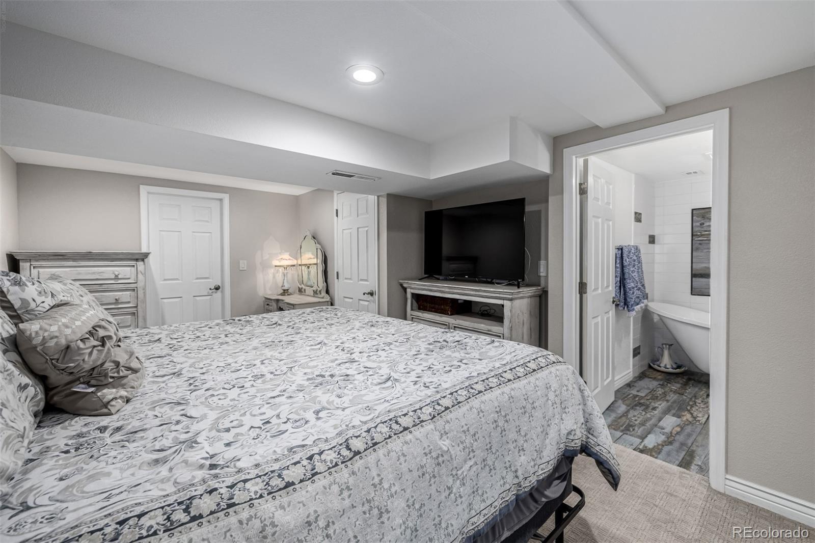 MLS Image #24 for 6158  zenobia court,arvada, Colorado