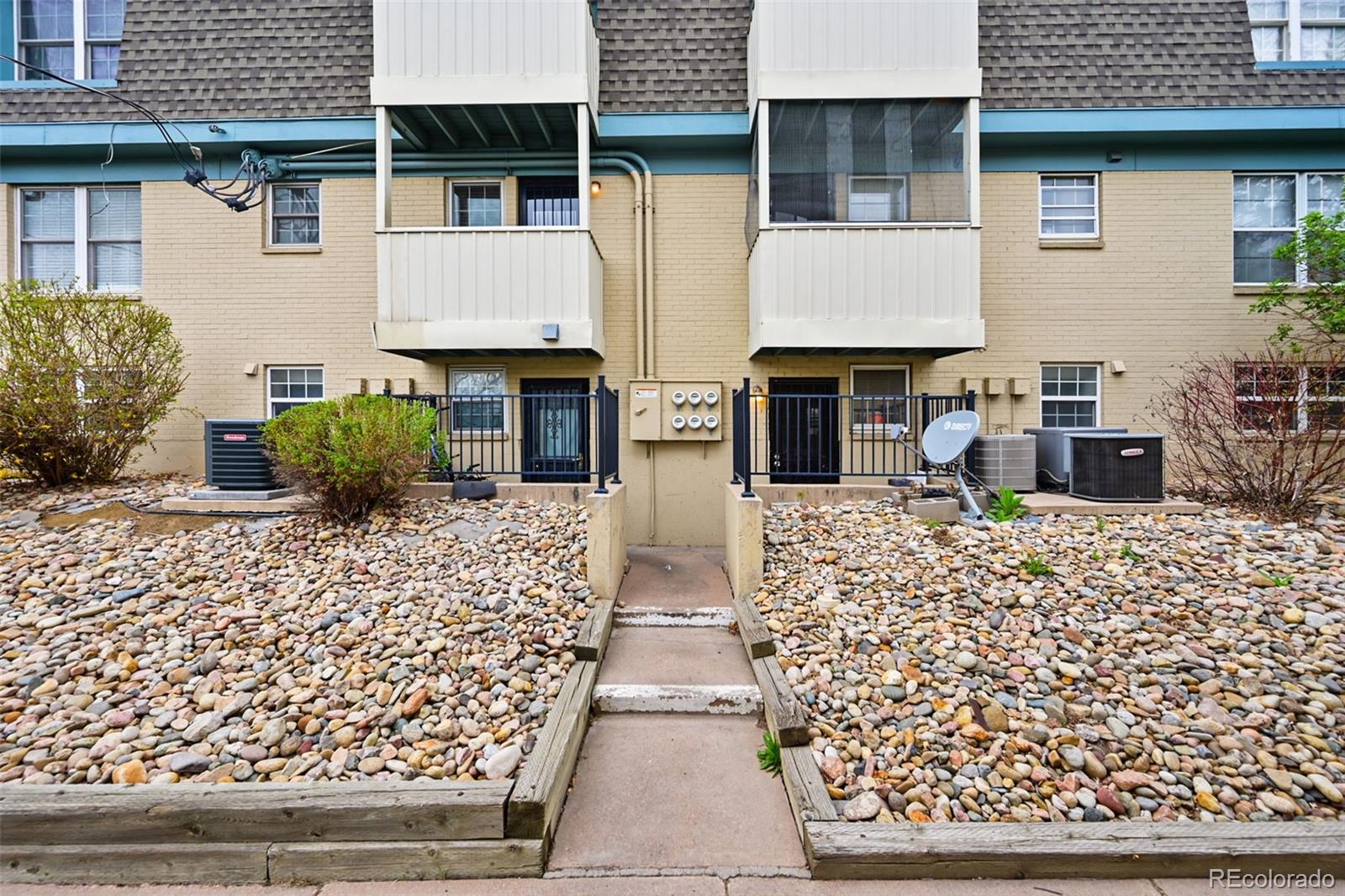 MLS Image #17 for 3480 s akron street 8,denver, Colorado