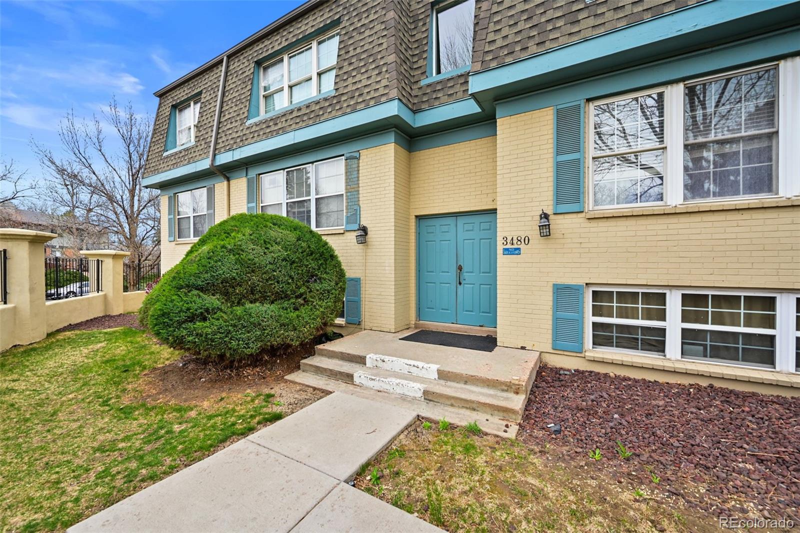 MLS Image #3 for 3480 s akron street 8,denver, Colorado