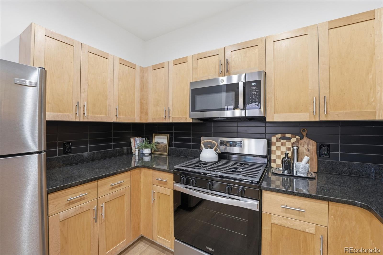 MLS Image #14 for 930  acoma street 305,denver, Colorado