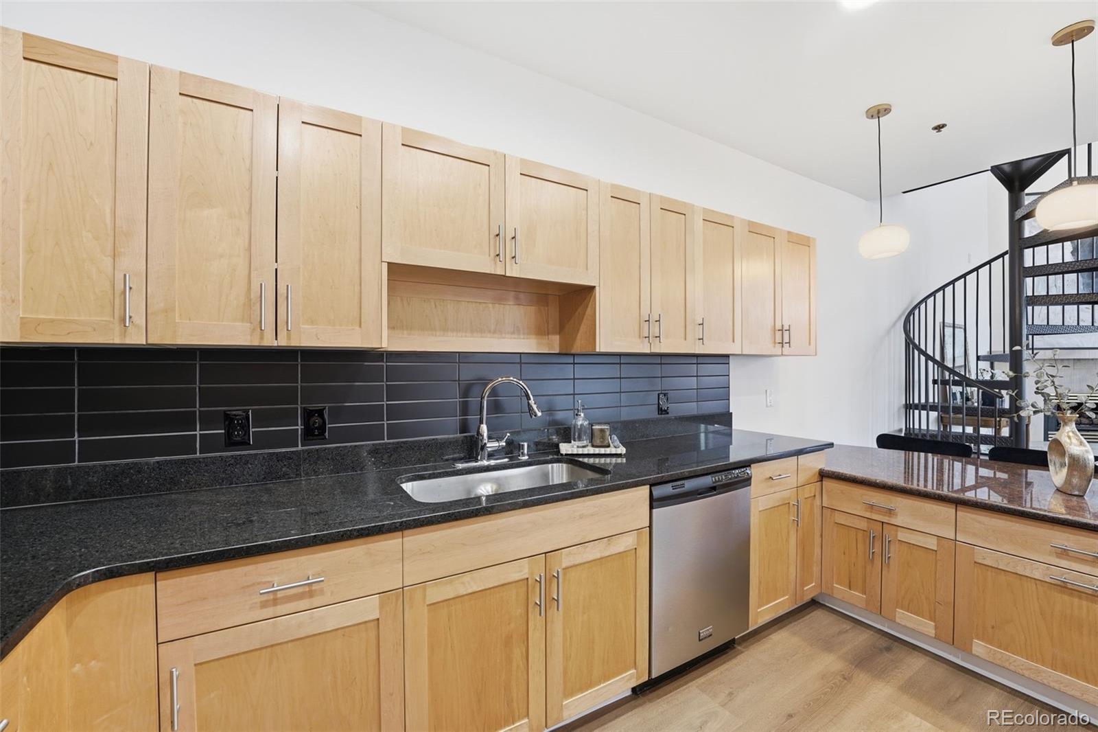 MLS Image #15 for 930  acoma street 305,denver, Colorado
