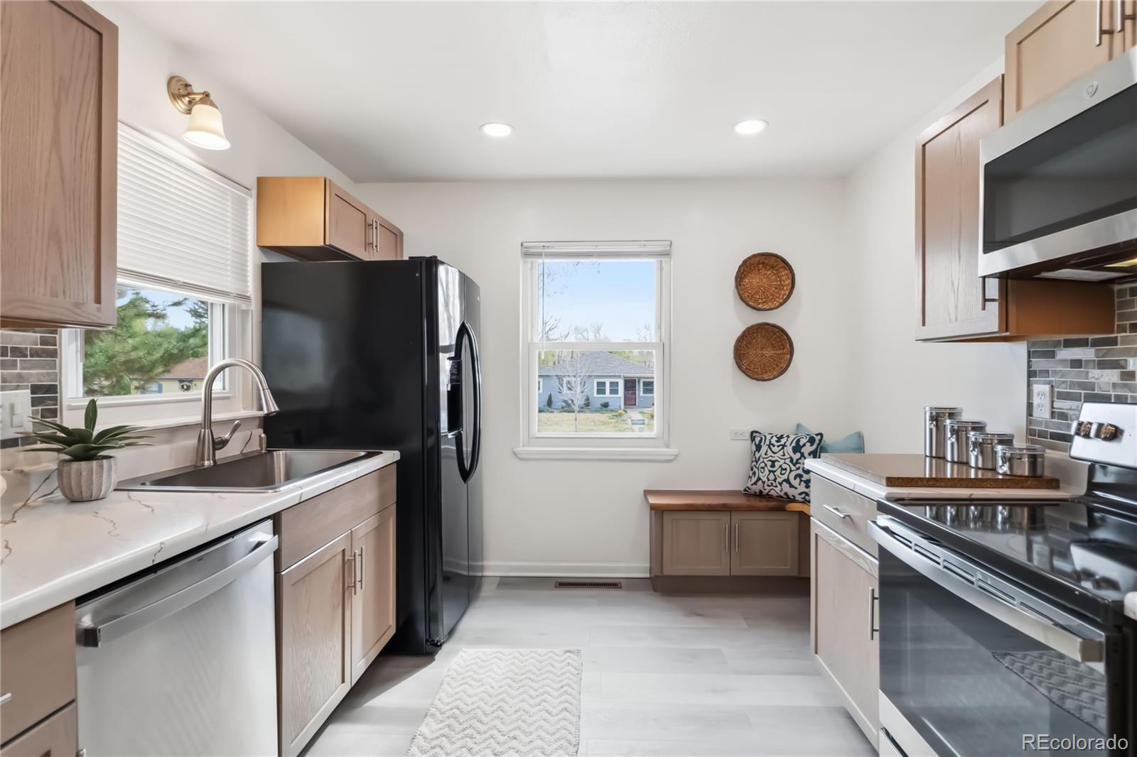 MLS Image #18 for 1225  roslyn street,denver, Colorado
