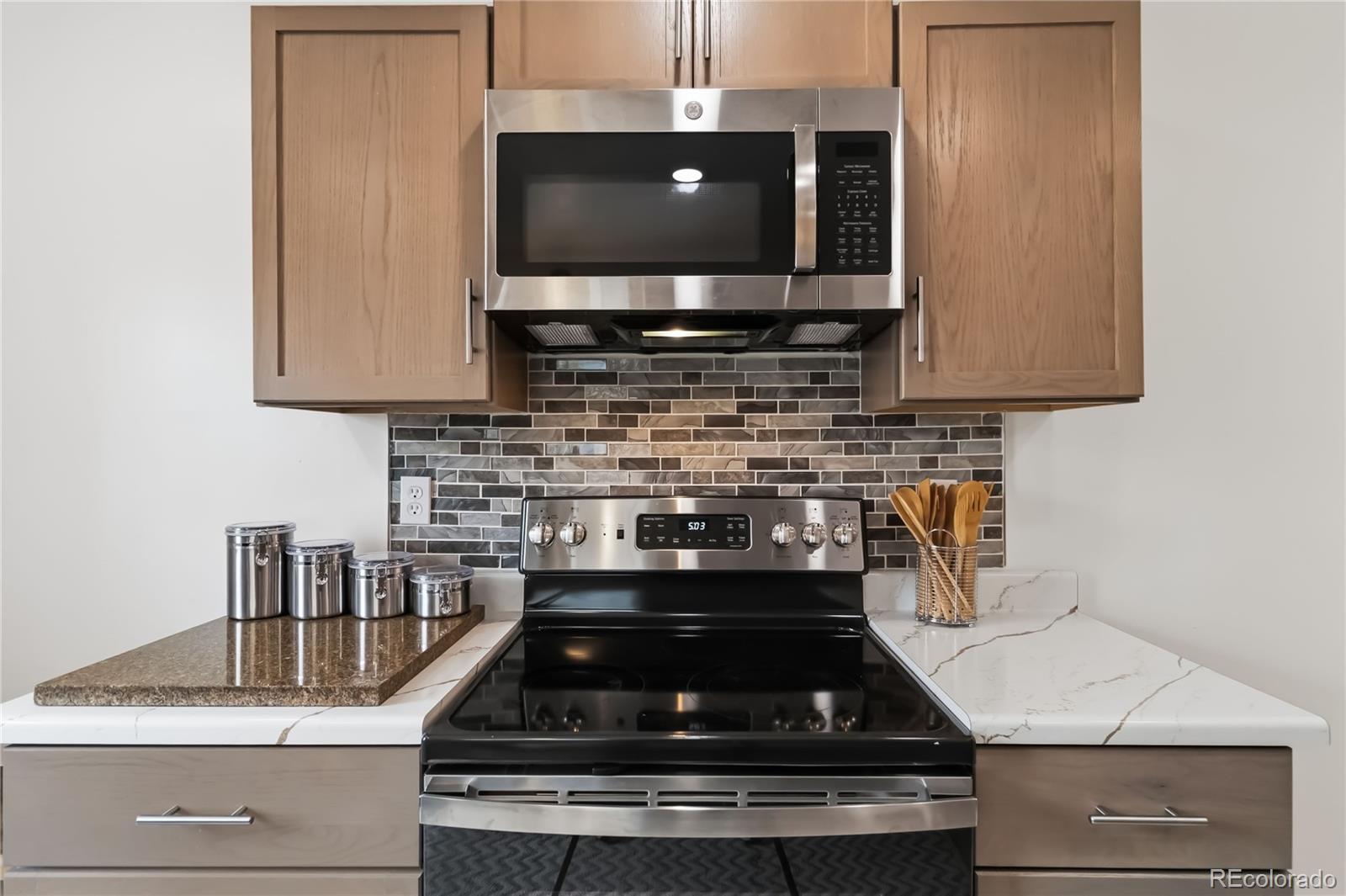 MLS Image #19 for 1225  roslyn street,denver, Colorado