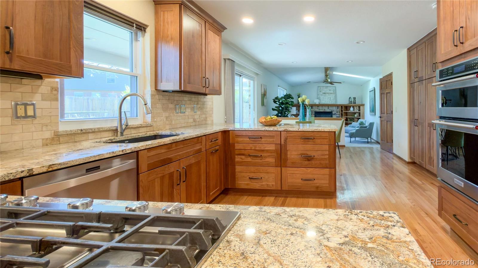 MLS Image #12 for 8154 s harrison circle,centennial, Colorado