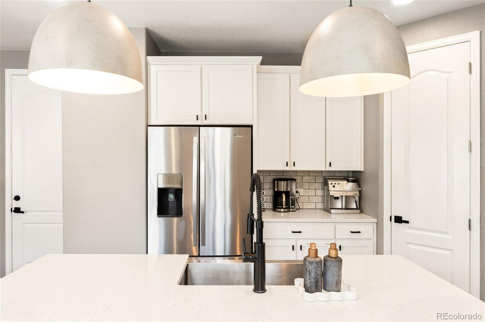 MLS Image #14 for 3065  rising moon way,castle rock, Colorado