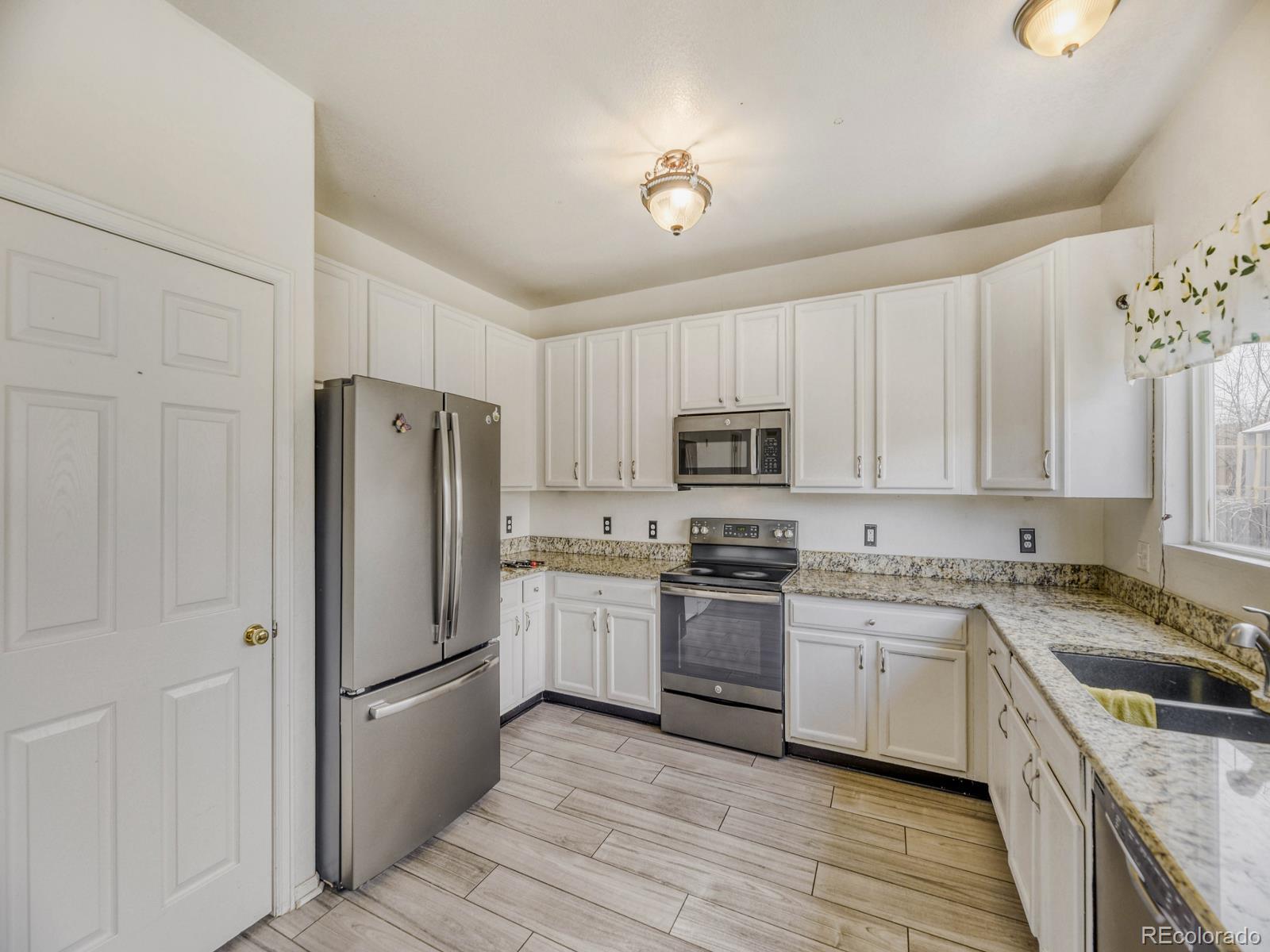 MLS Image #10 for 3879 s himalaya way,aurora, Colorado
