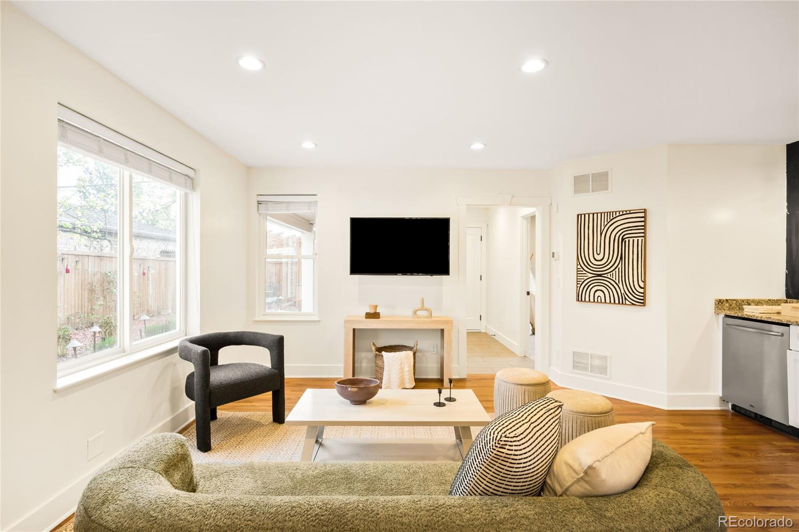 MLS Image #12 for 2051  olive street,denver, Colorado