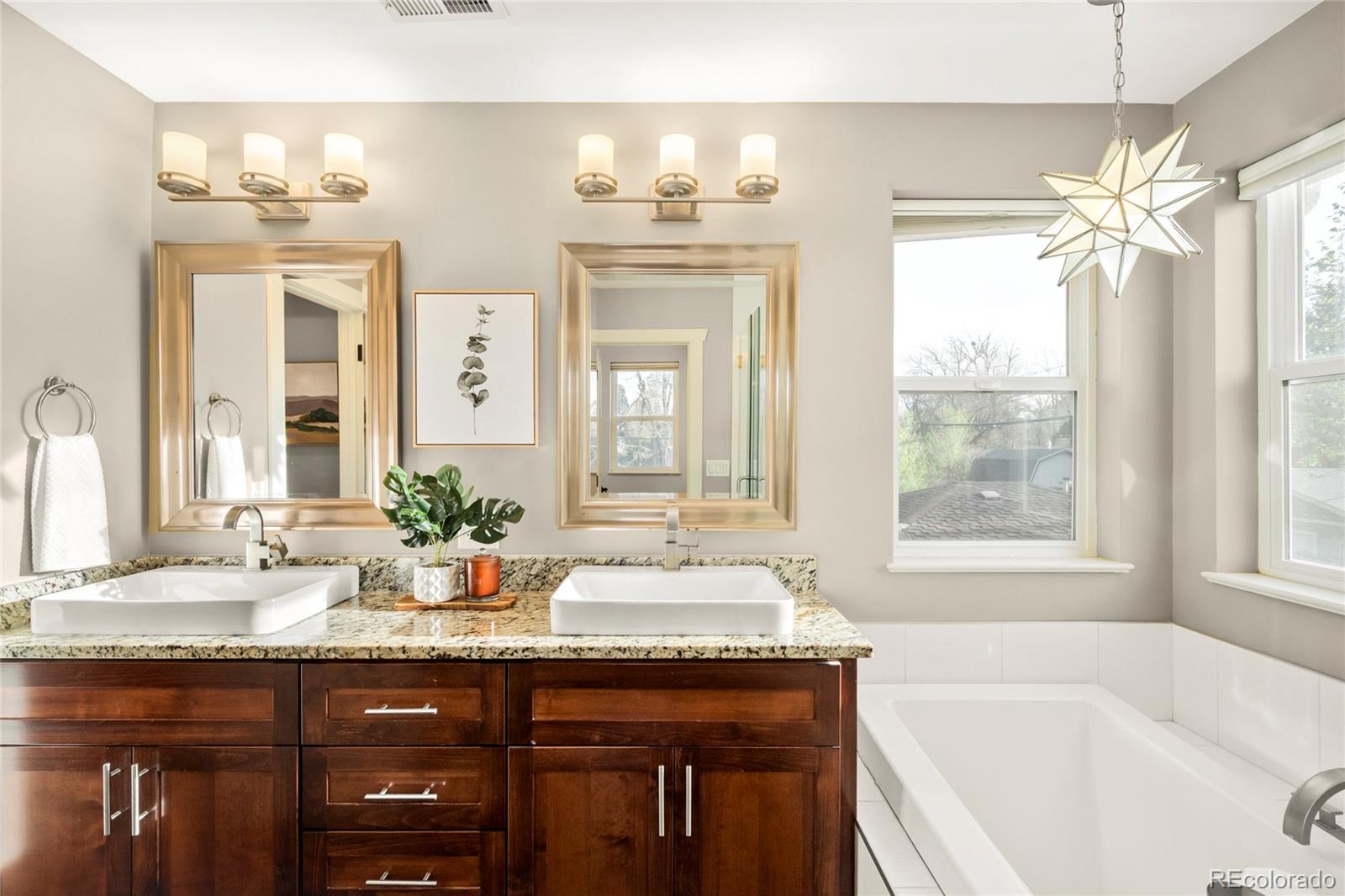 MLS Image #19 for 2051  olive street,denver, Colorado