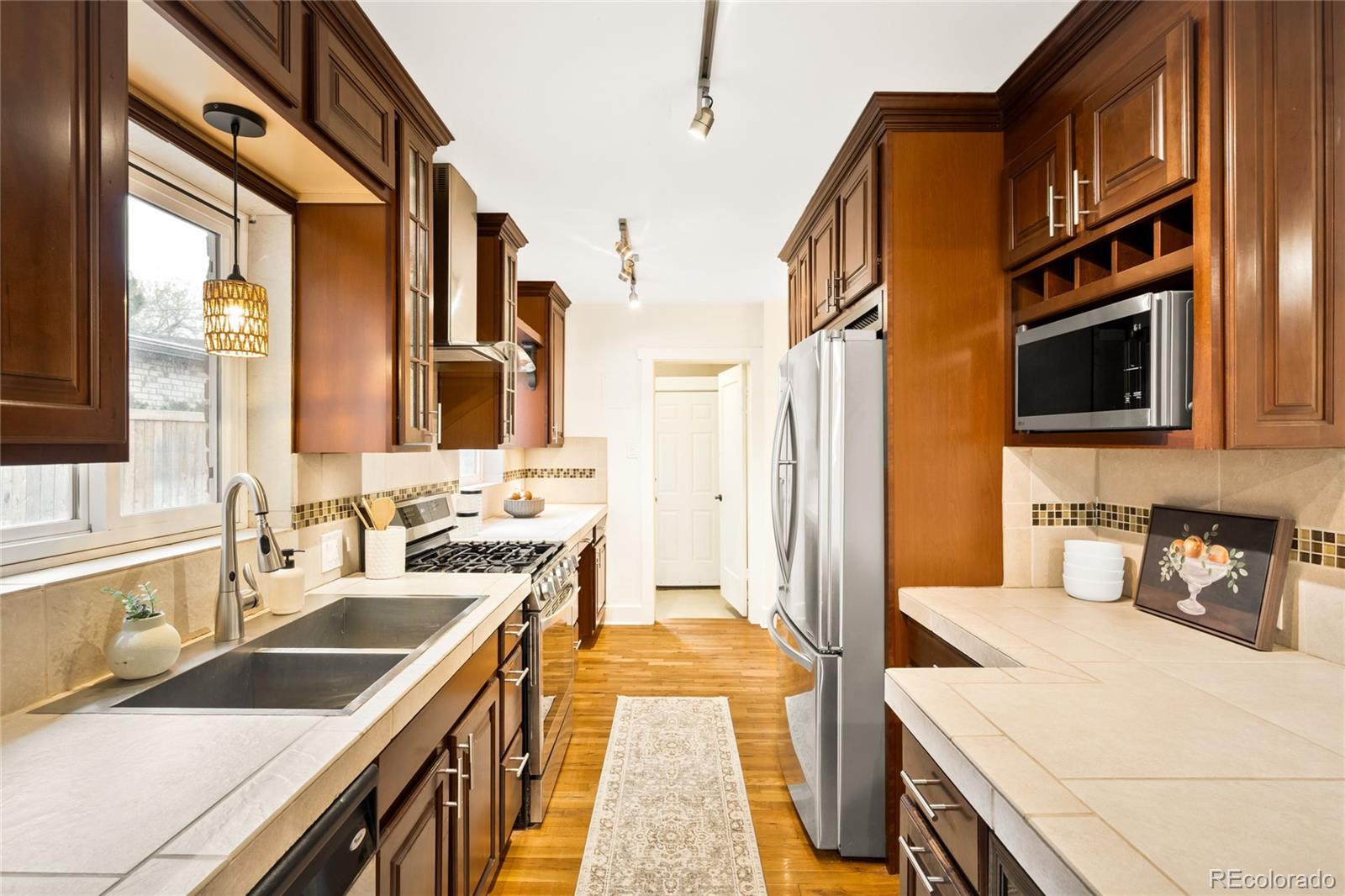 MLS Image #9 for 2051  olive street,denver, Colorado