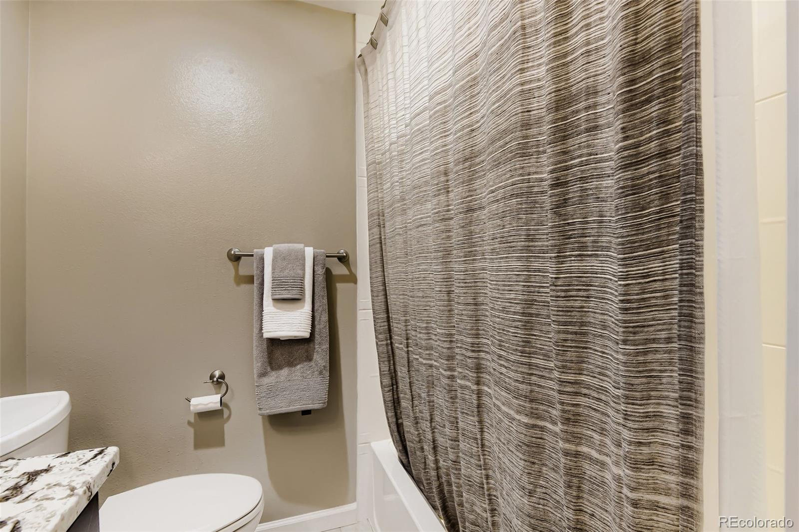MLS Image #30 for 6490 s heritage place,centennial, Colorado