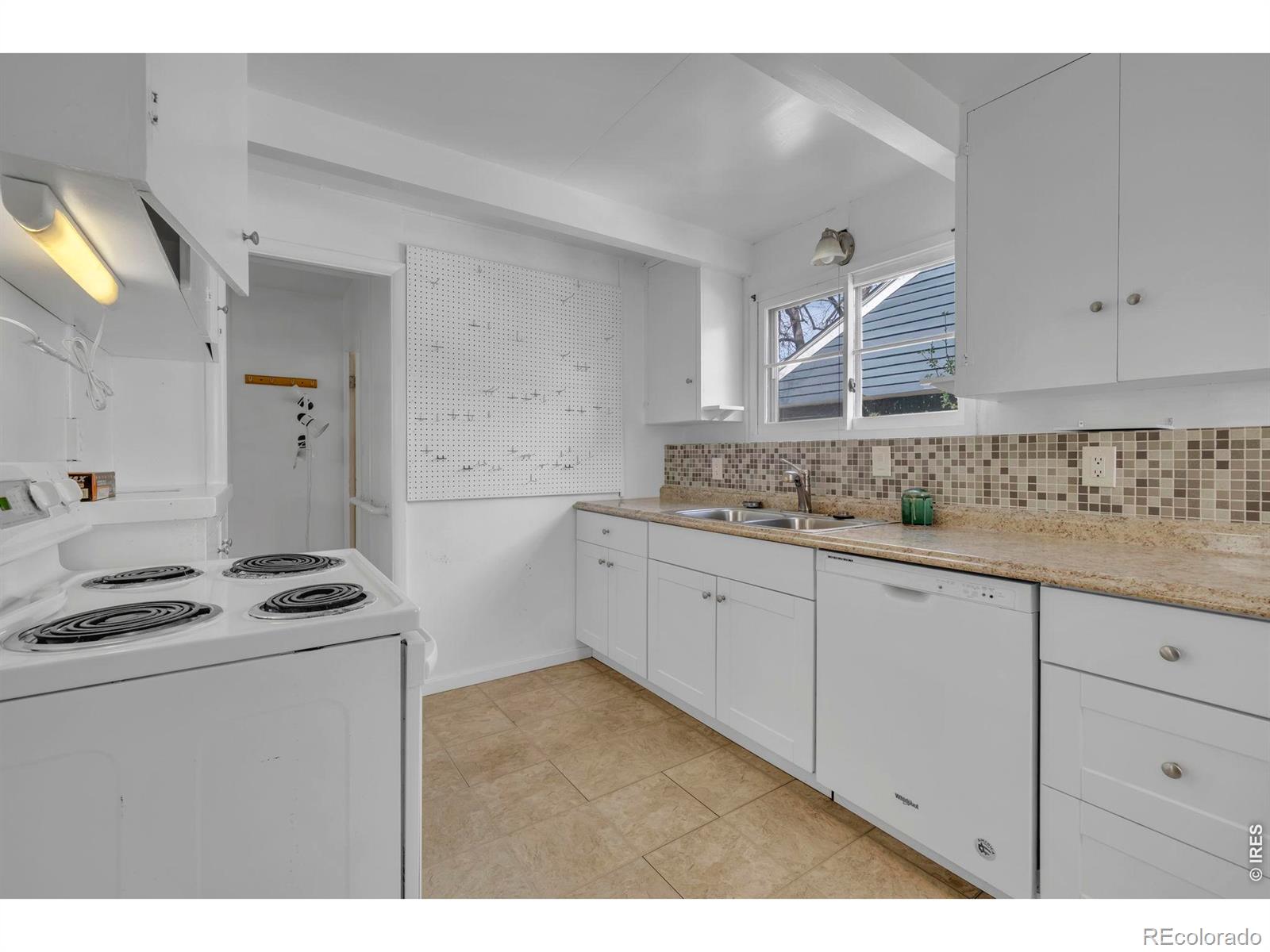 MLS Image #5 for 1084  grant place,boulder, Colorado