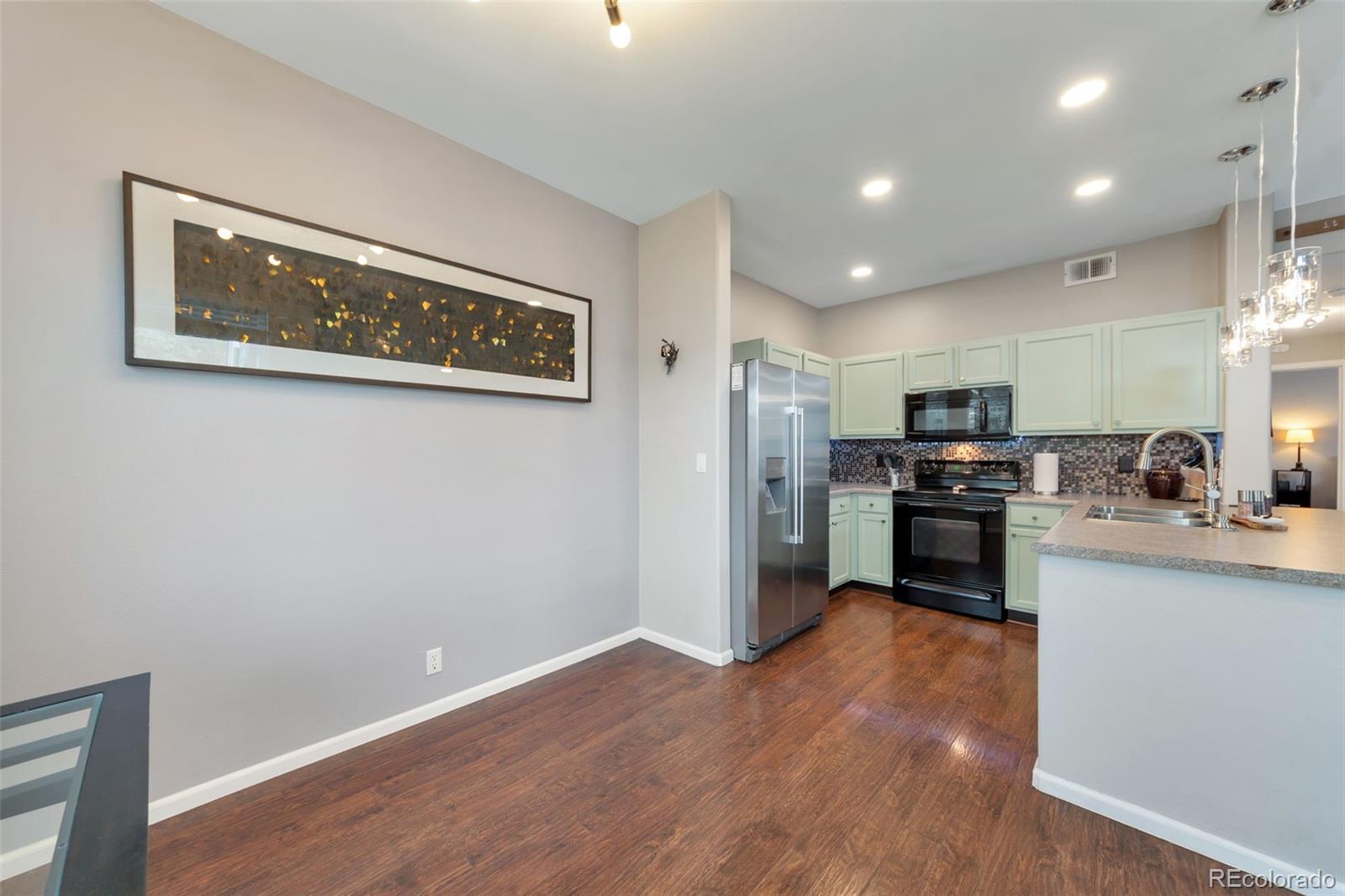 MLS Image #3 for 8500 e jefferson avenue 11f,denver, Colorado