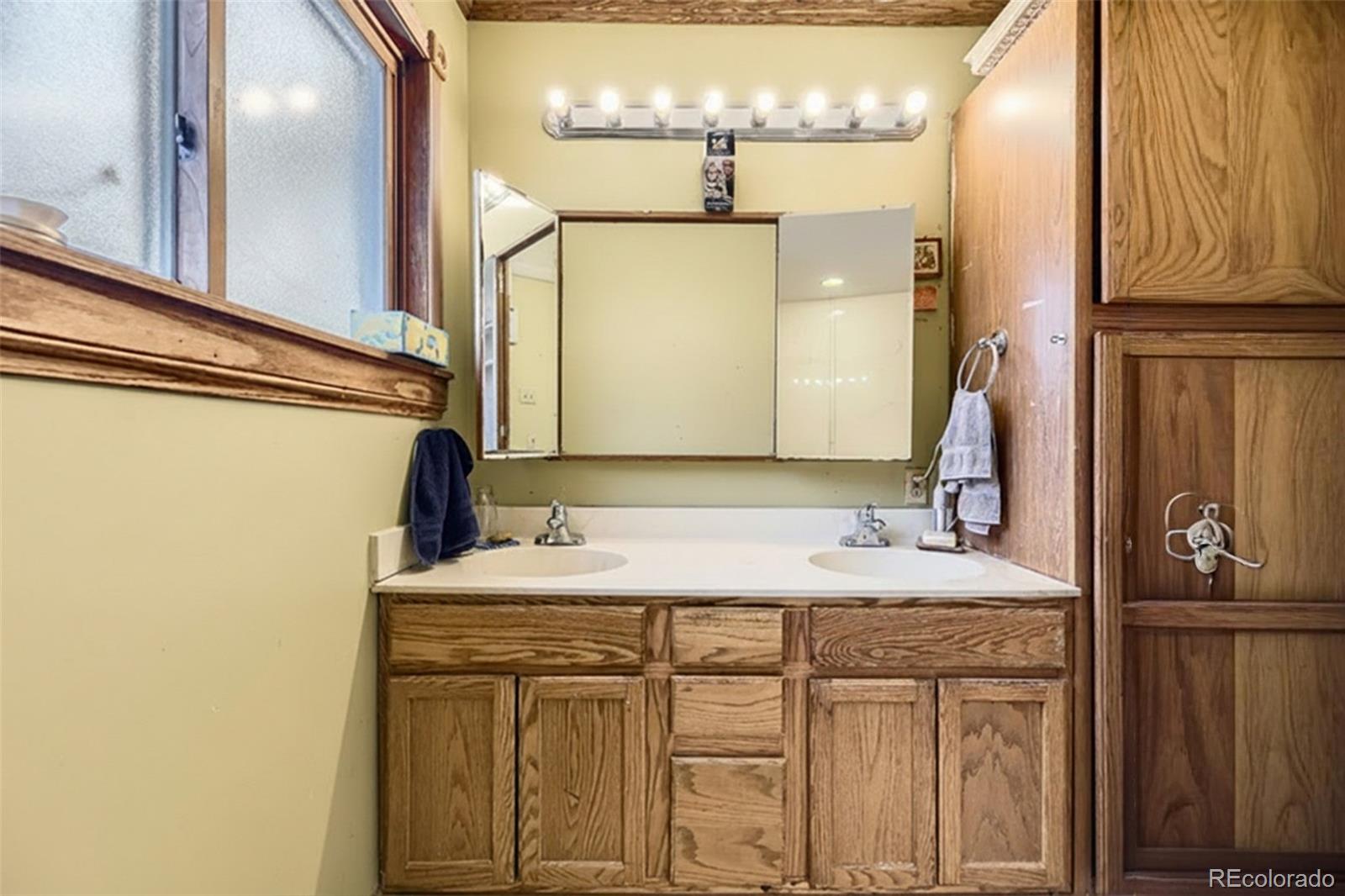 MLS Image #13 for 1824 s logan street,denver, Colorado
