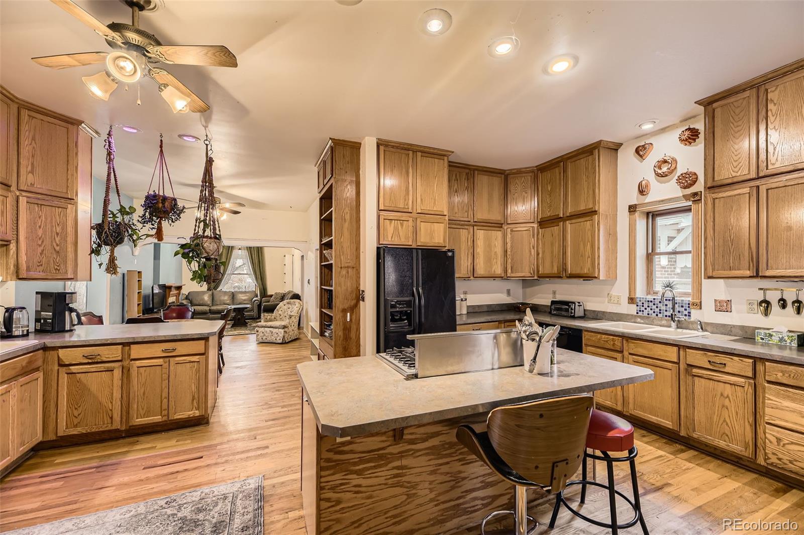 MLS Image #9 for 1824 s logan street,denver, Colorado