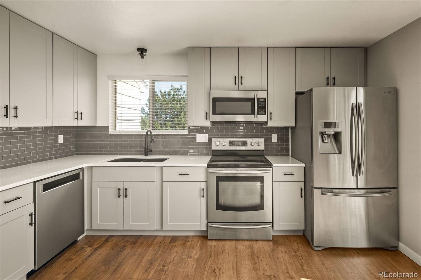 MLS Image #15 for 5594 s zang street,littleton, Colorado