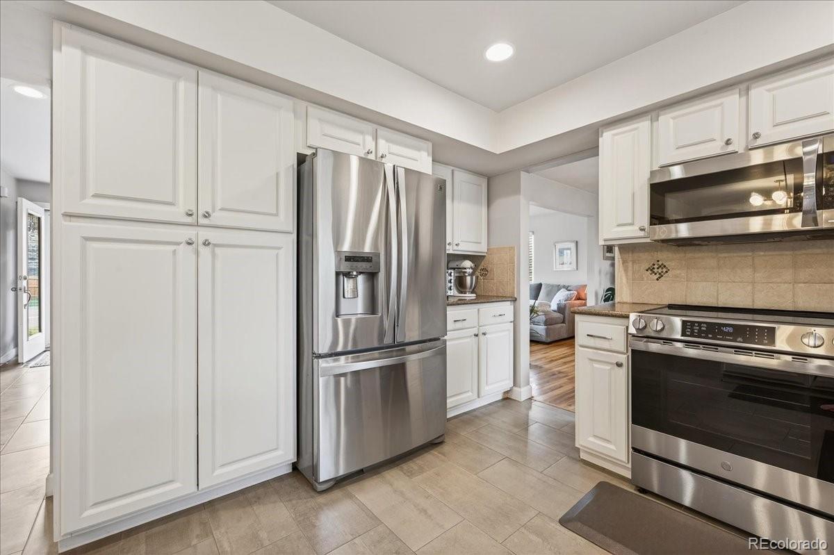 MLS Image #13 for 7156 s kendall boulevard,littleton, Colorado