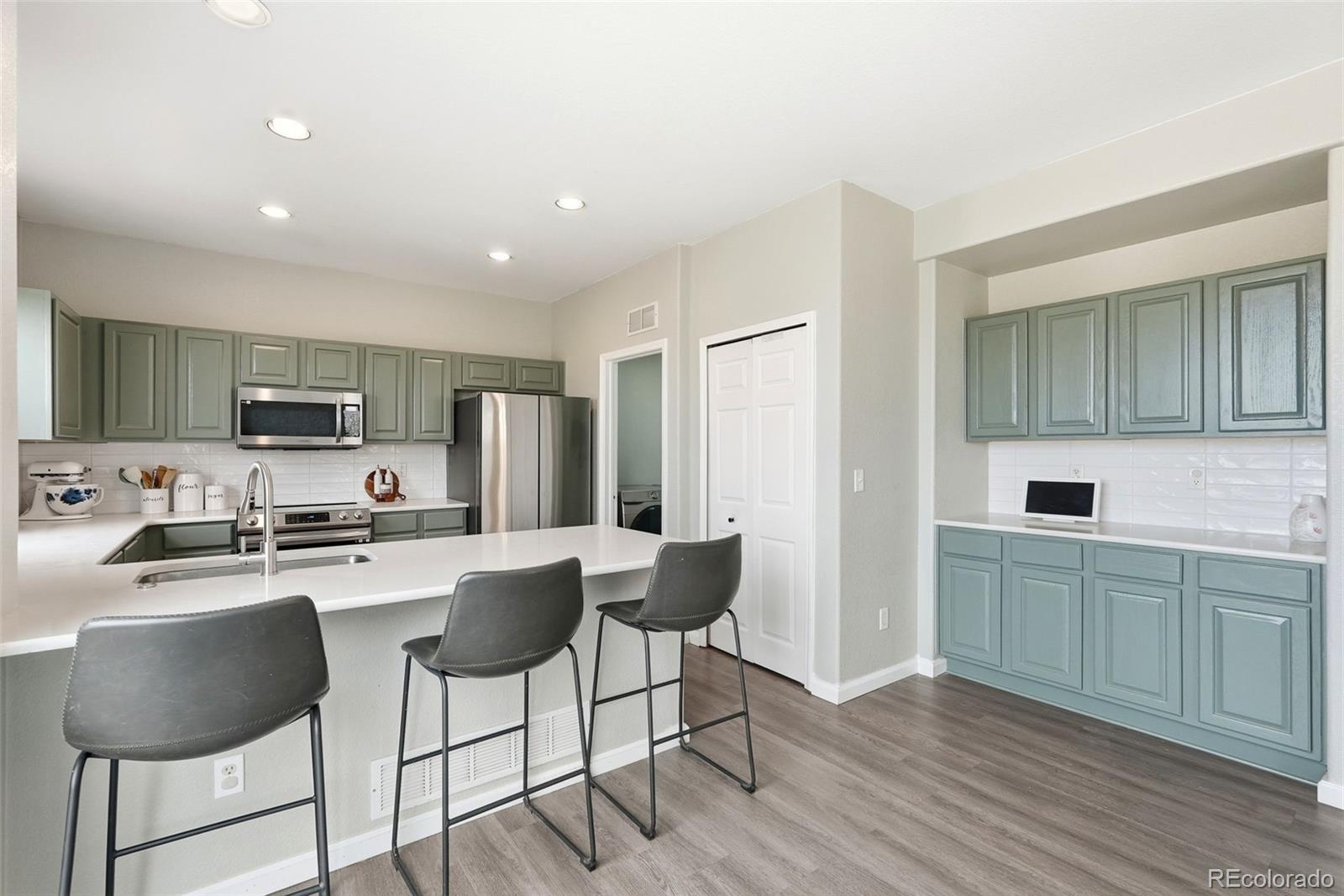 MLS Image #11 for 6290  canyon crest loop,colorado springs, Colorado