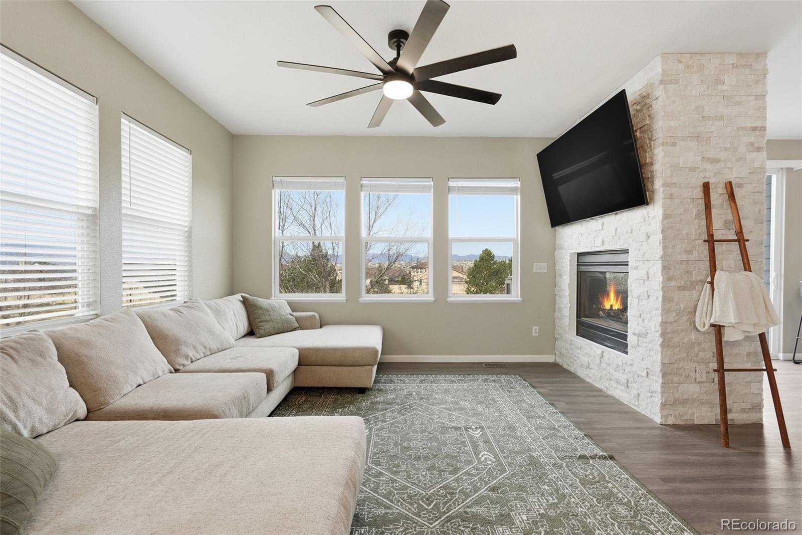 MLS Image #7 for 6290  canyon crest loop,colorado springs, Colorado