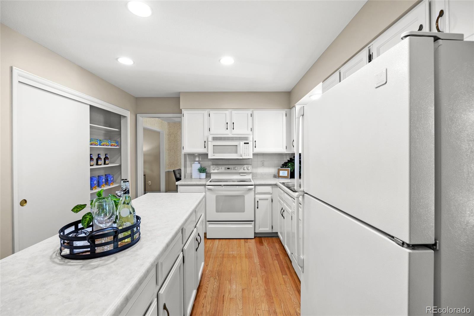 MLS Image #14 for 6933 s olive way,centennial, Colorado