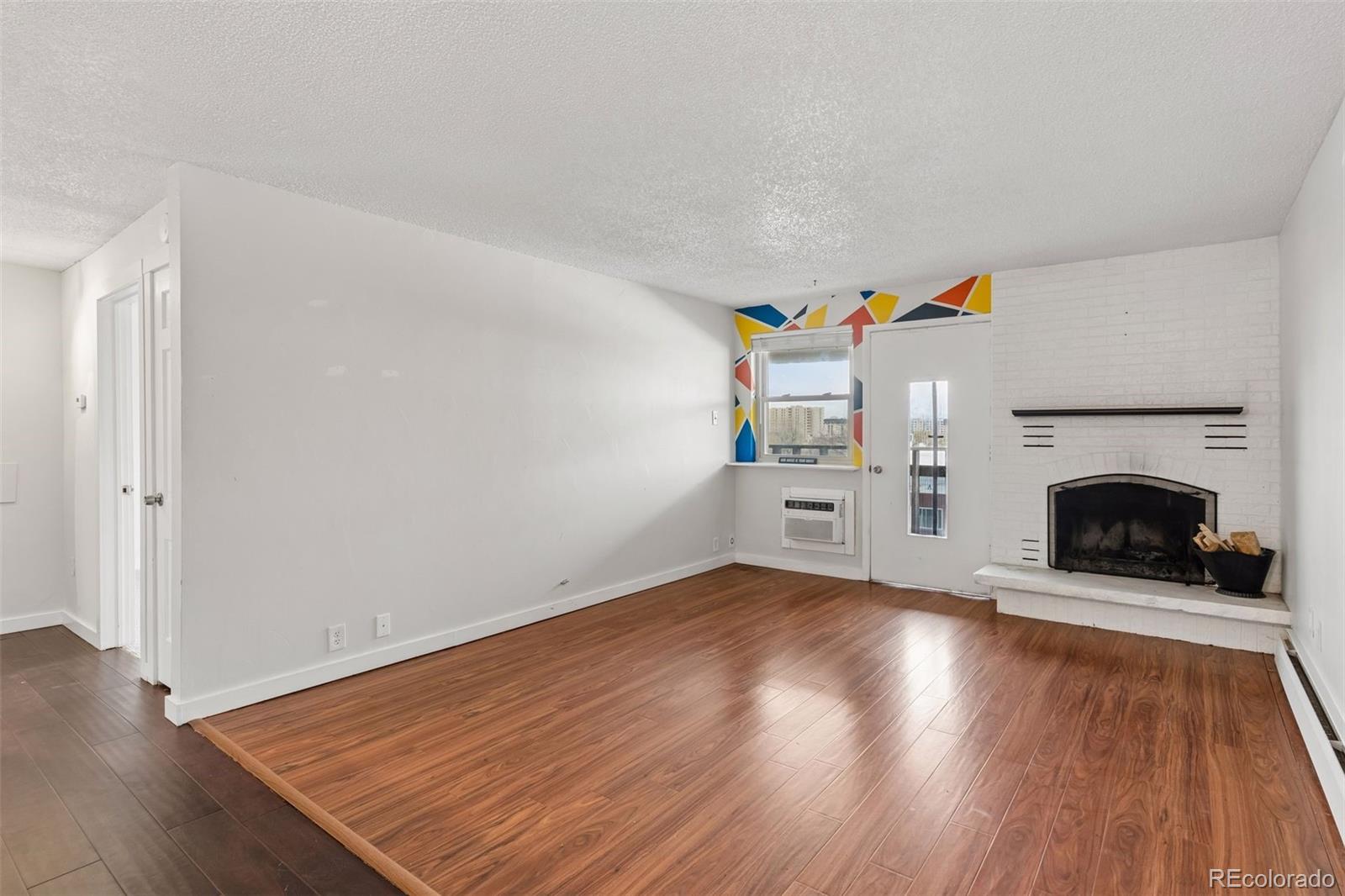 MLS Image #5 for 1233 n ogden street,denver, Colorado