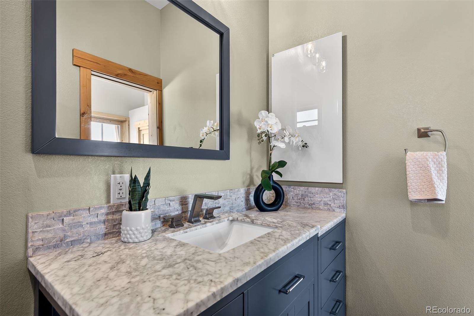 MLS Image #22 for 9362  jennings road,morrison, Colorado