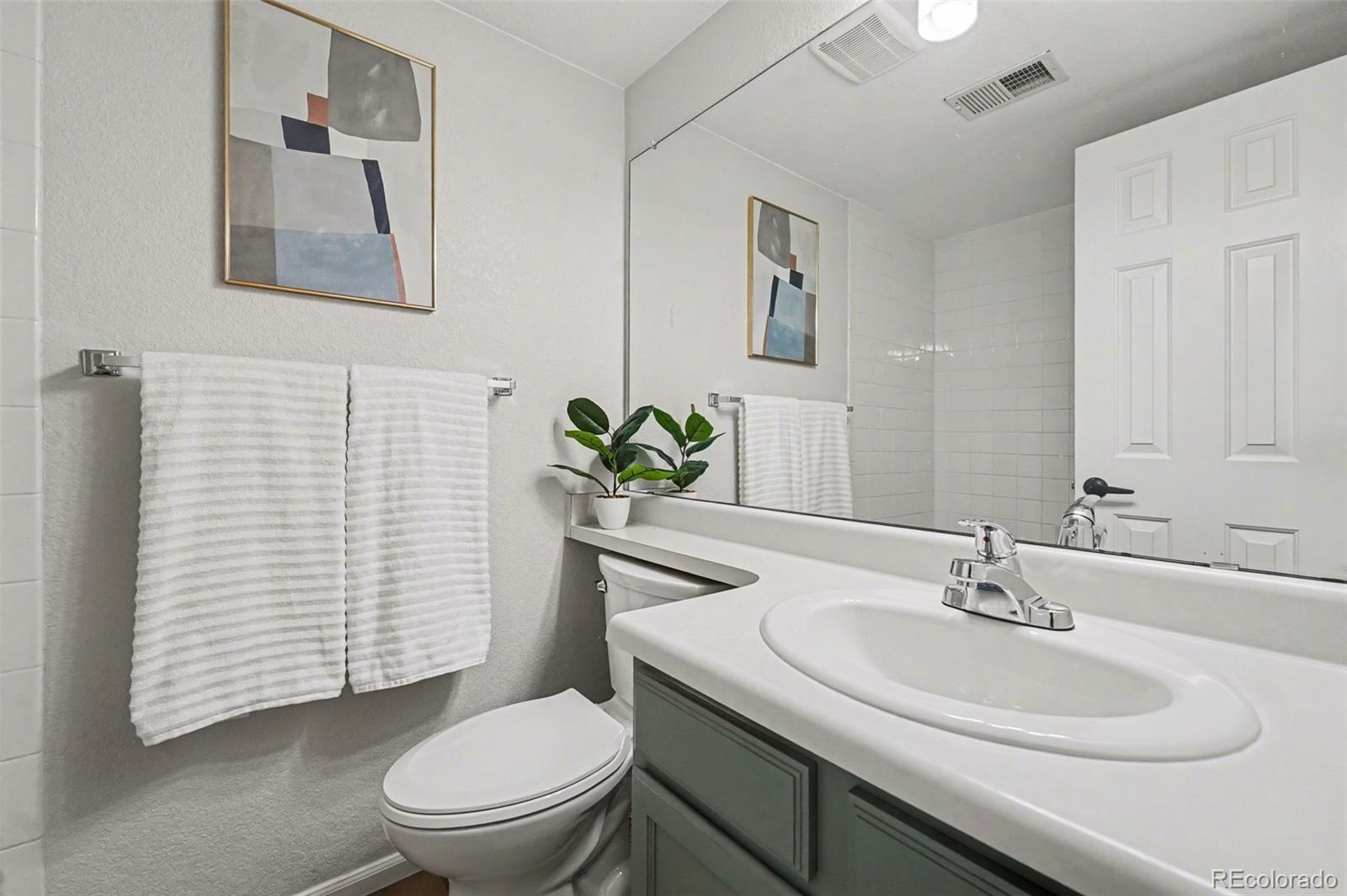 MLS Image #20 for 9175 w cedar drive e,lakewood, Colorado