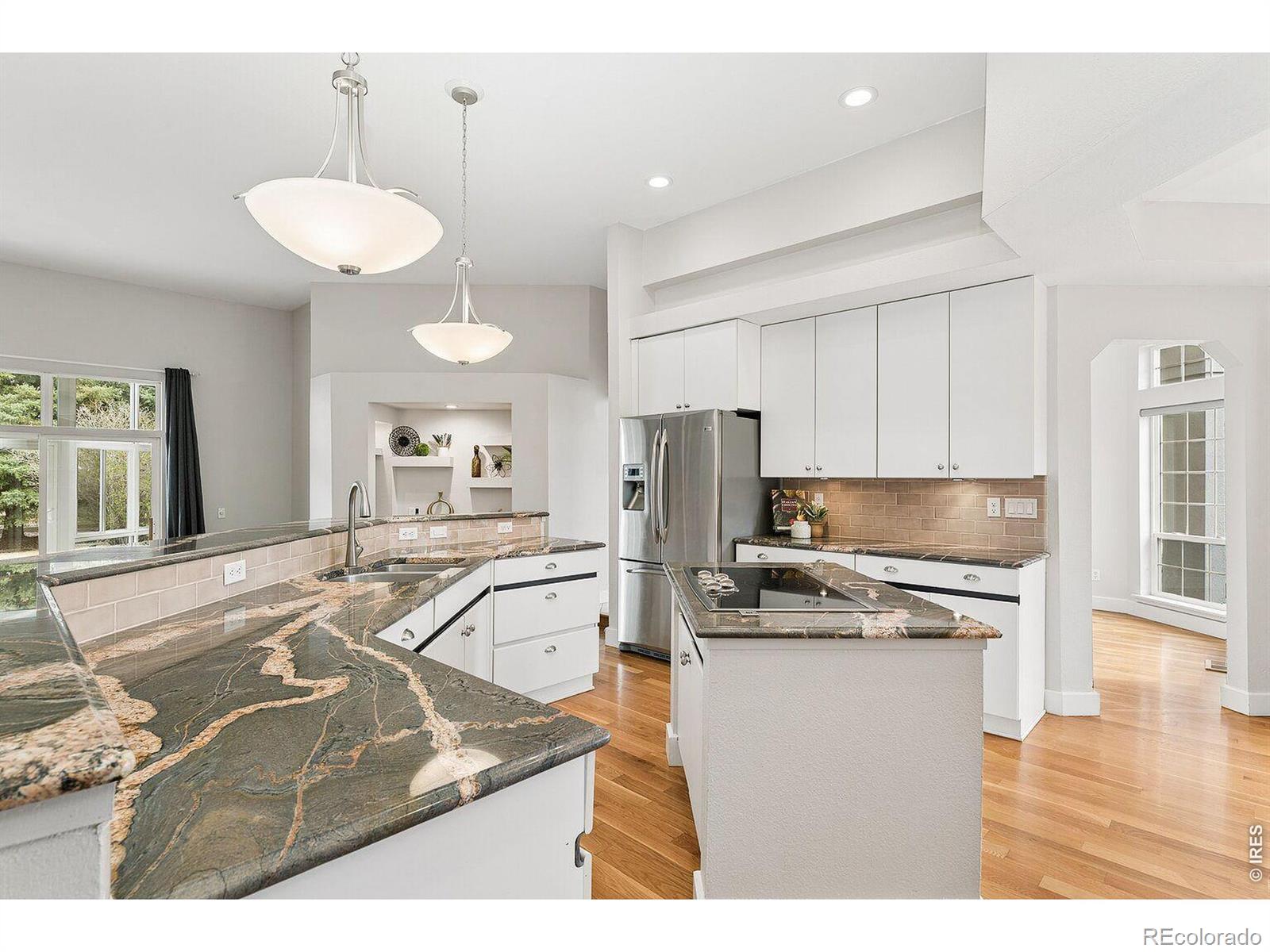 MLS Image #11 for 107  blue heron court,mead, Colorado
