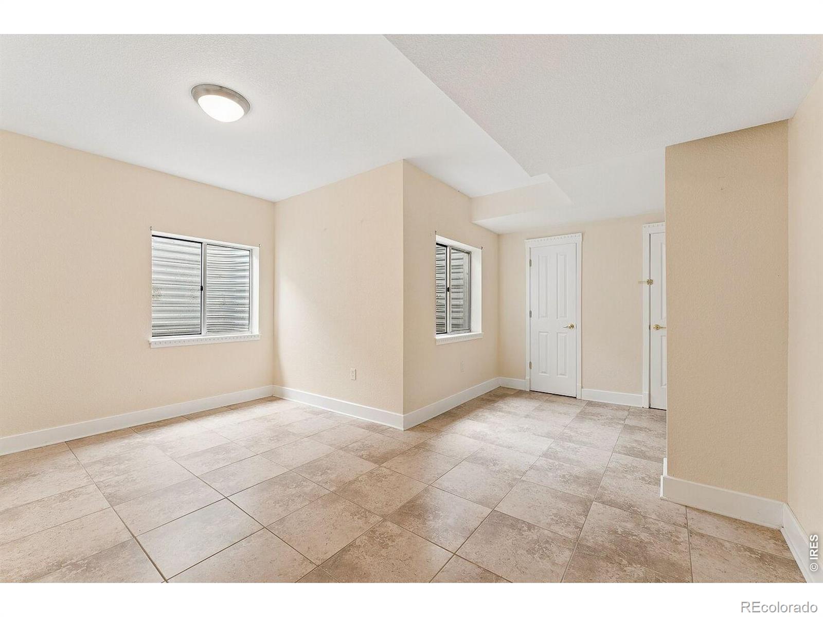 MLS Image #25 for 107  blue heron court,mead, Colorado