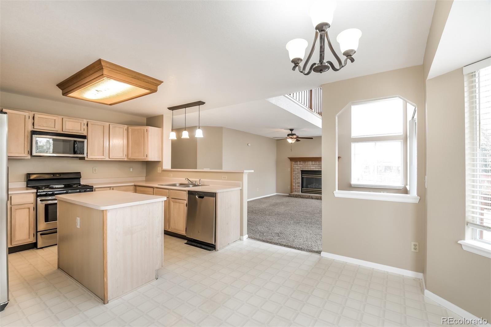 MLS Image #3 for 3677 s uravan street,aurora, Colorado