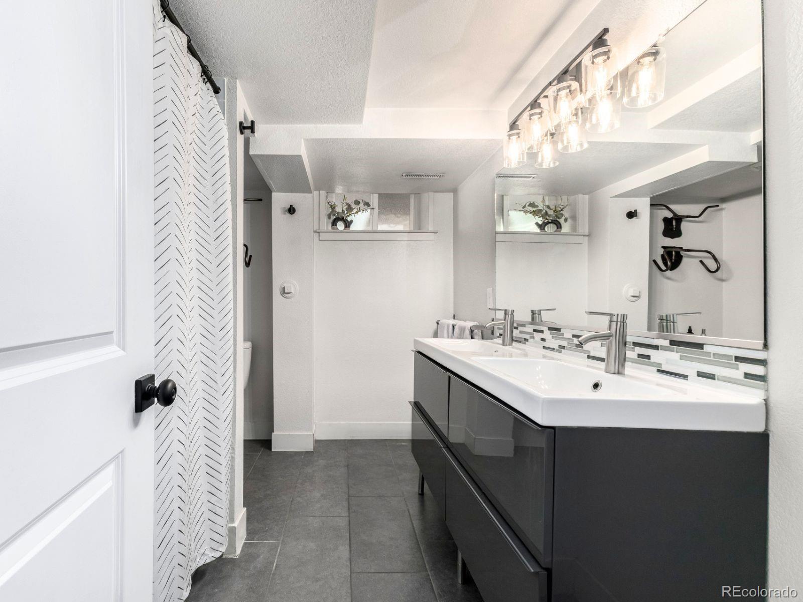 MLS Image #19 for 3515 w 49th avenue,denver, Colorado