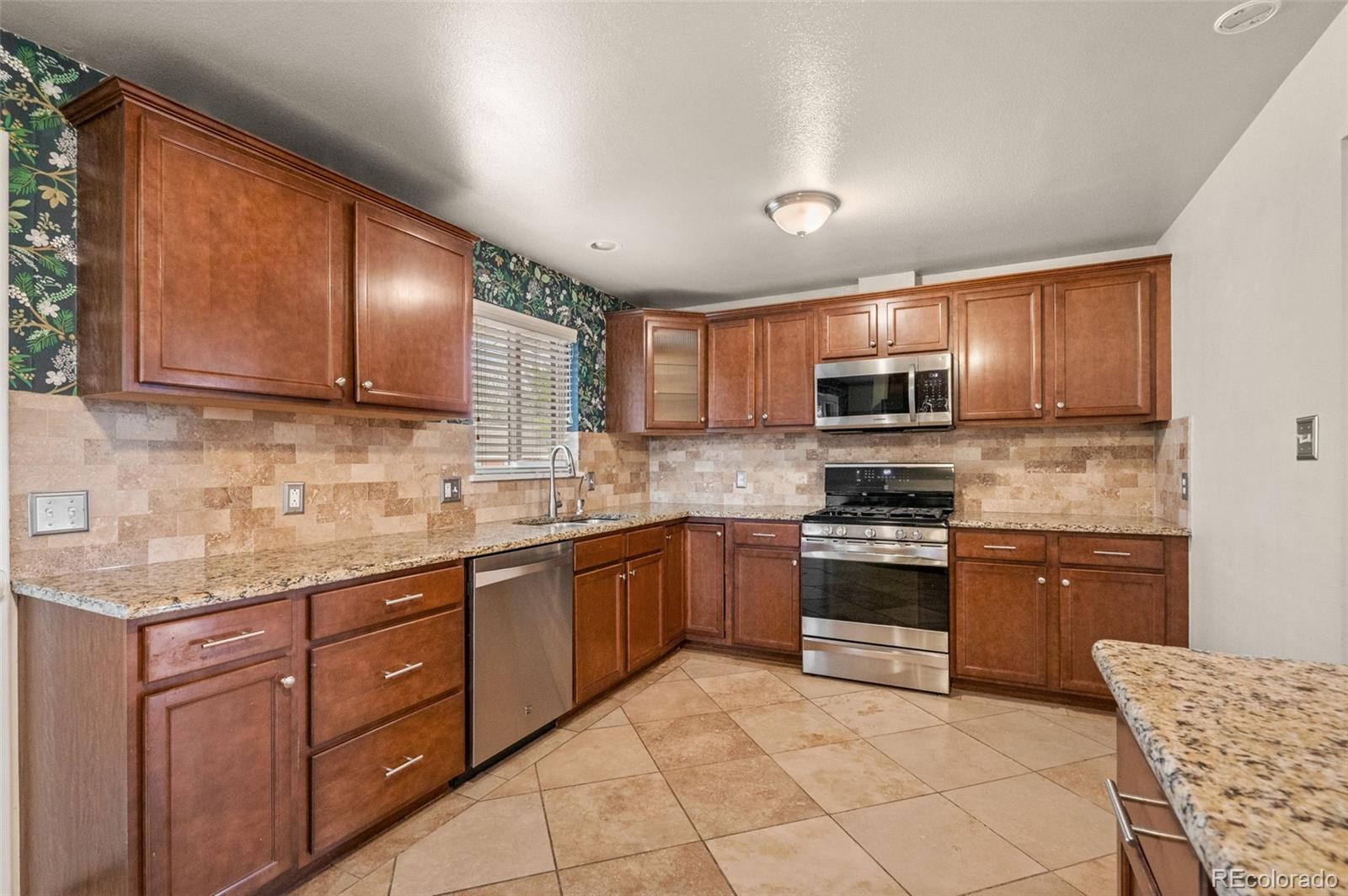 MLS Image #16 for 3260 s fulton court,denver, Colorado