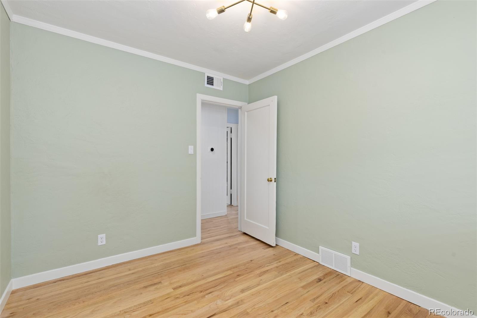 MLS Image #16 for 1629 s mabry way,denver, Colorado