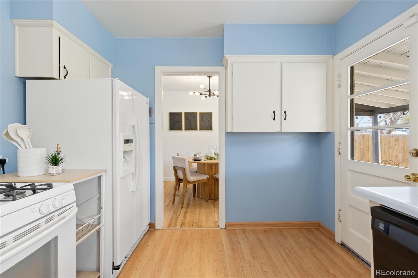 MLS Image #23 for 1629 s mabry way,denver, Colorado