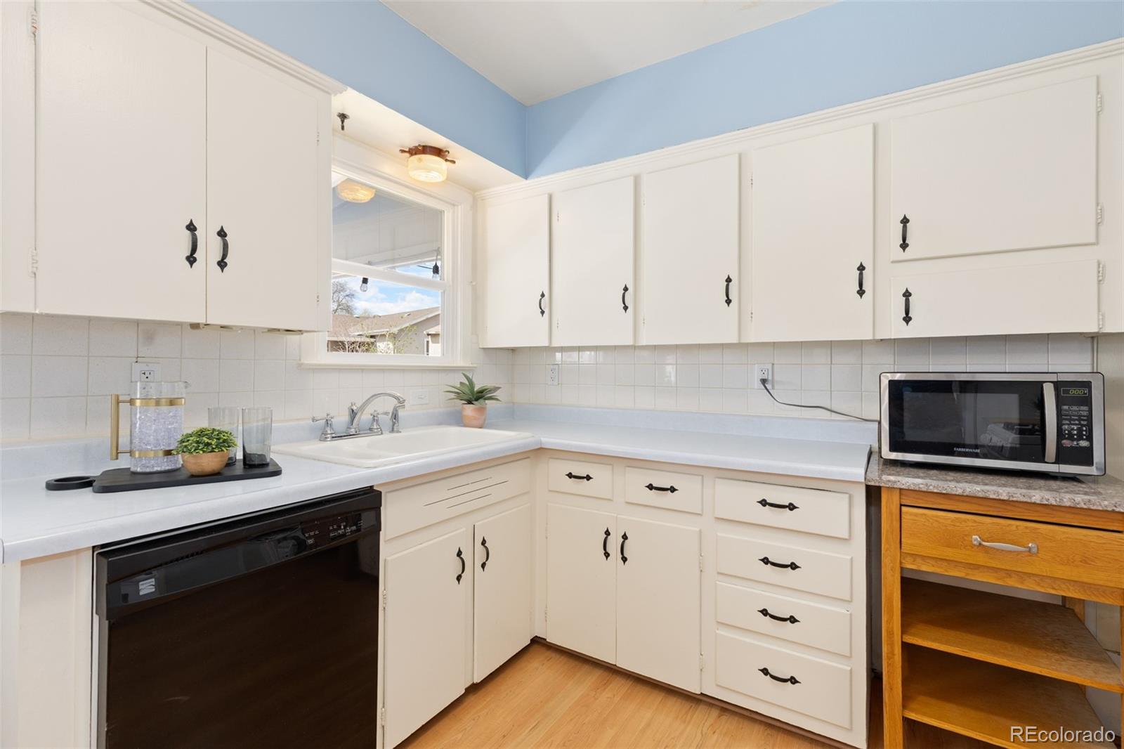 MLS Image #26 for 1629 s mabry way,denver, Colorado