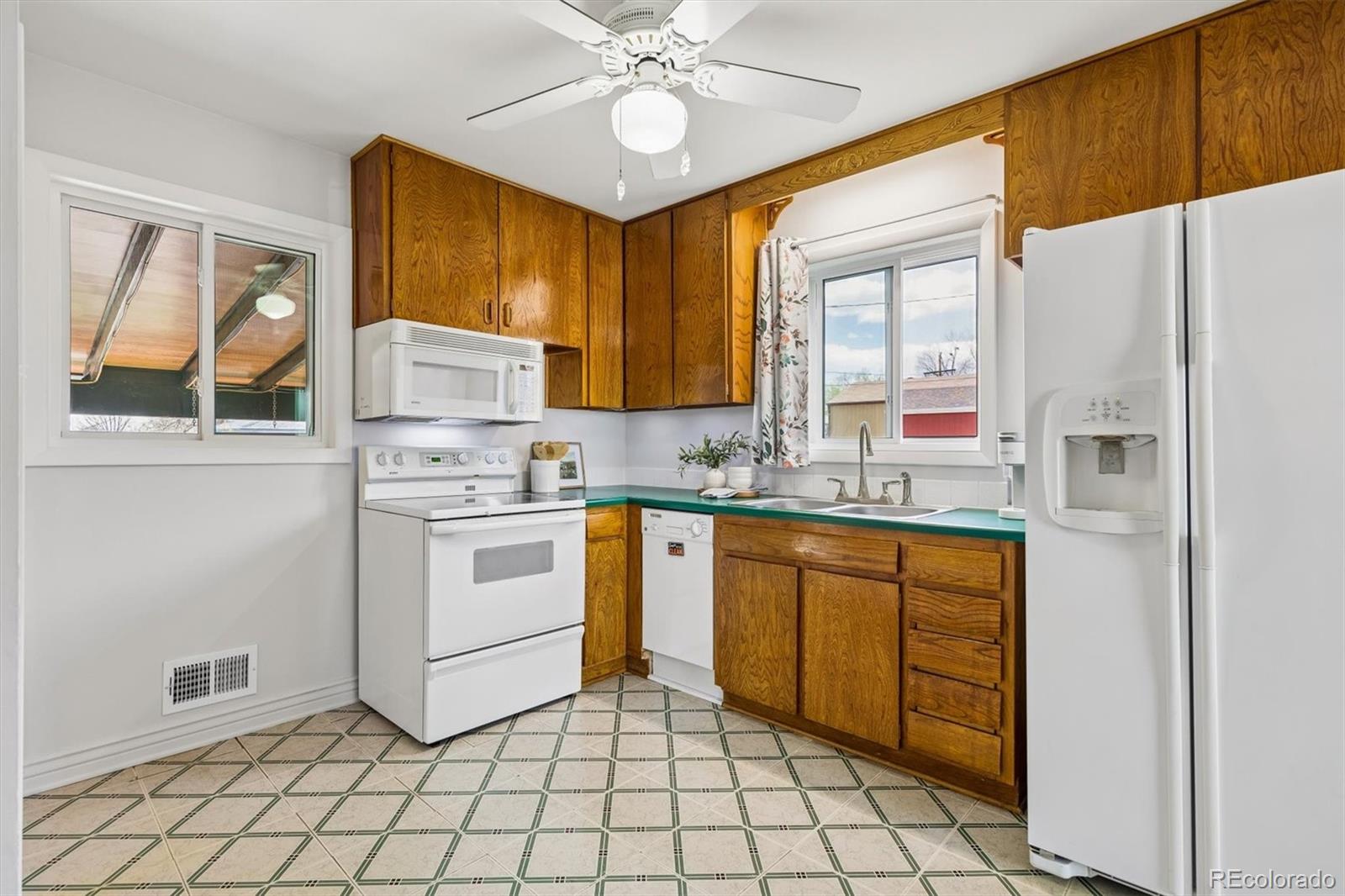 MLS Image #11 for 308  109th place,northglenn, Colorado