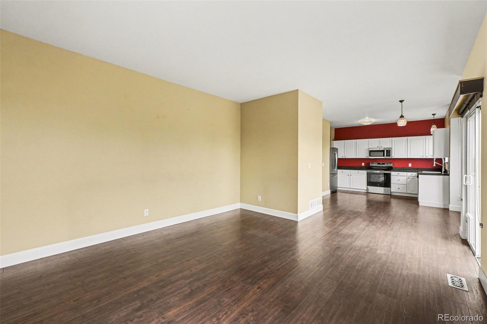 MLS Image #11 for 9737  eagle creek parkway,commerce city, Colorado