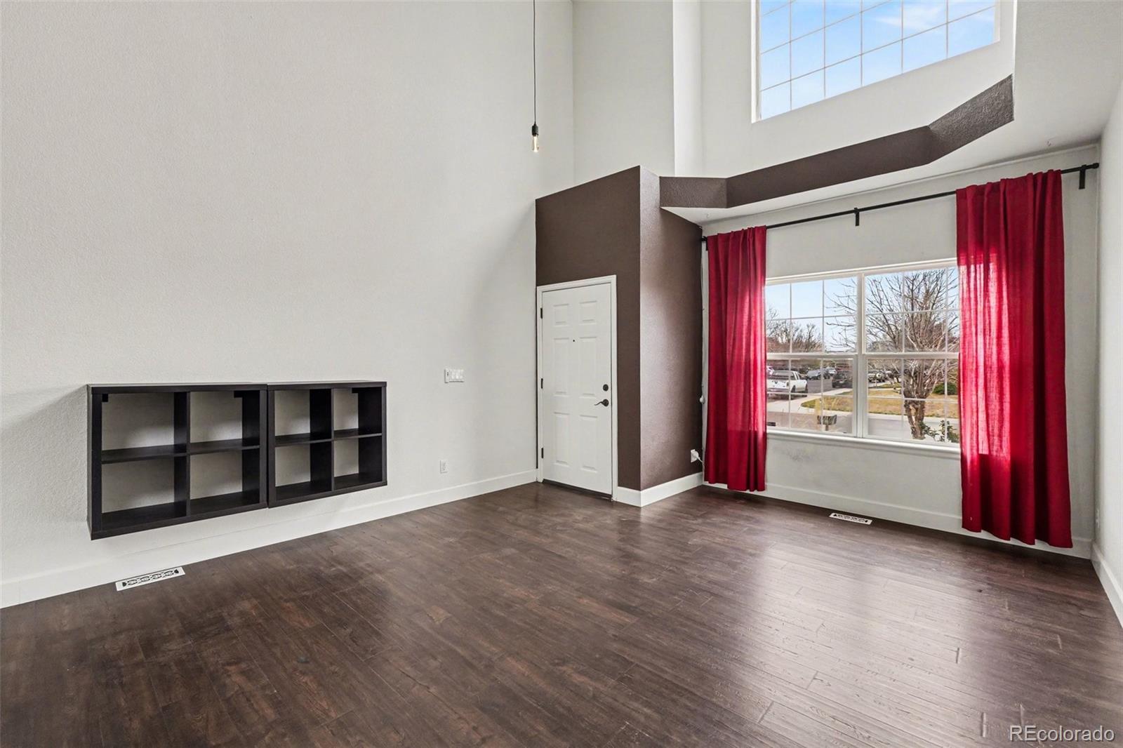 MLS Image #4 for 9737  eagle creek parkway,commerce city, Colorado
