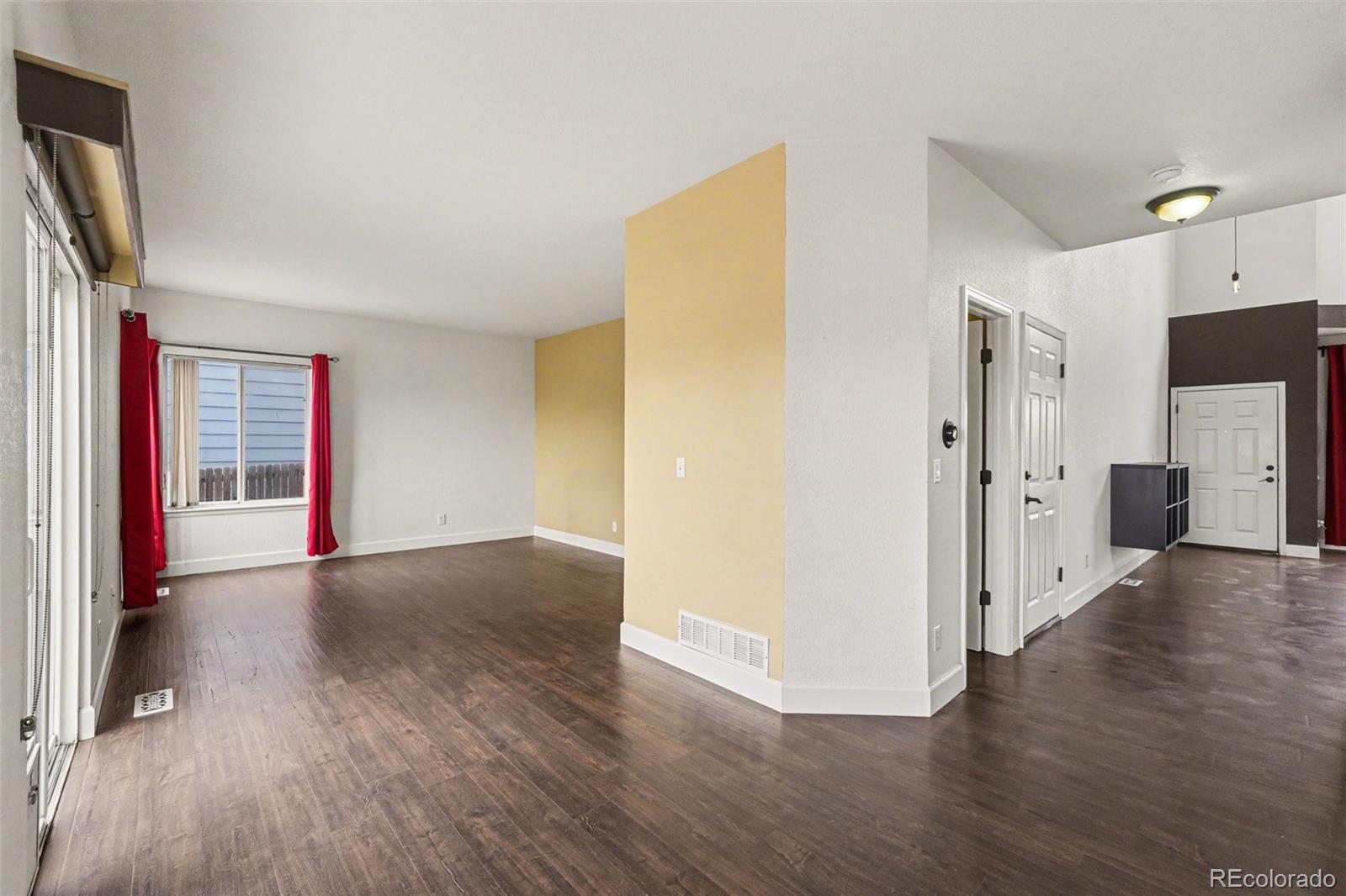 MLS Image #7 for 9737  eagle creek parkway,commerce city, Colorado